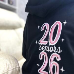 بلوفر تطريز للخريجات من تصميمنا