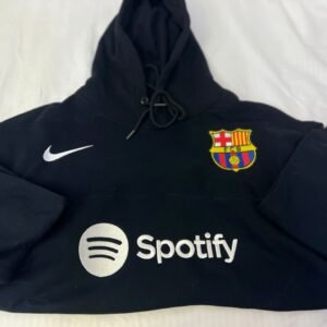 بلوفر أسود تطريز تصميم برشلونه